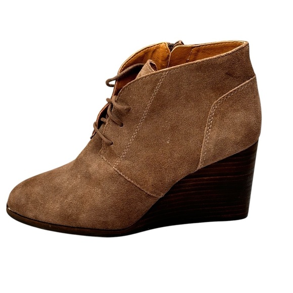 NEW Lucky Brand Women's Bootie 7M Shylow Wedge Beige Suede Lace Up Side Zipper - Picture 4 of 14